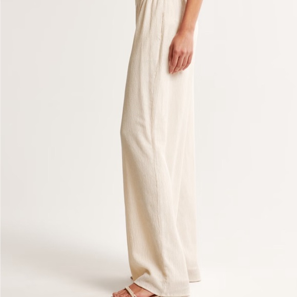 Crinkle Textured Pull-On Pant - Picture 4 of 6